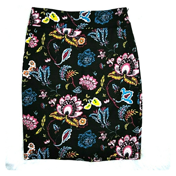 Ann Taylor Loft Dresses & Skirts - Ann Taylor Loft Pencil Skirt